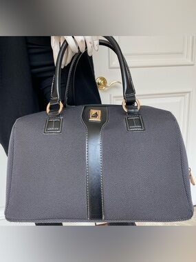 London Fog Oxford Style #7000 Weekender / Carry-On Bag